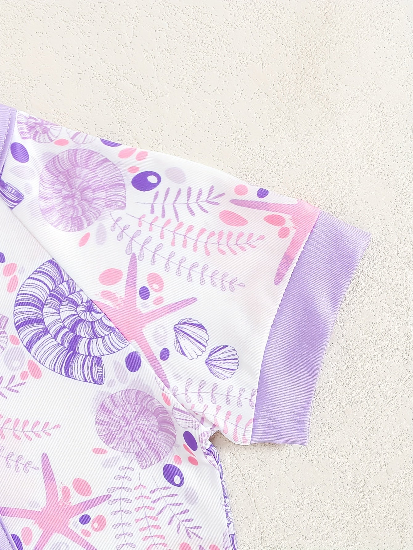 Combinaison zippée à manches courtes en forme d'étoile de mer