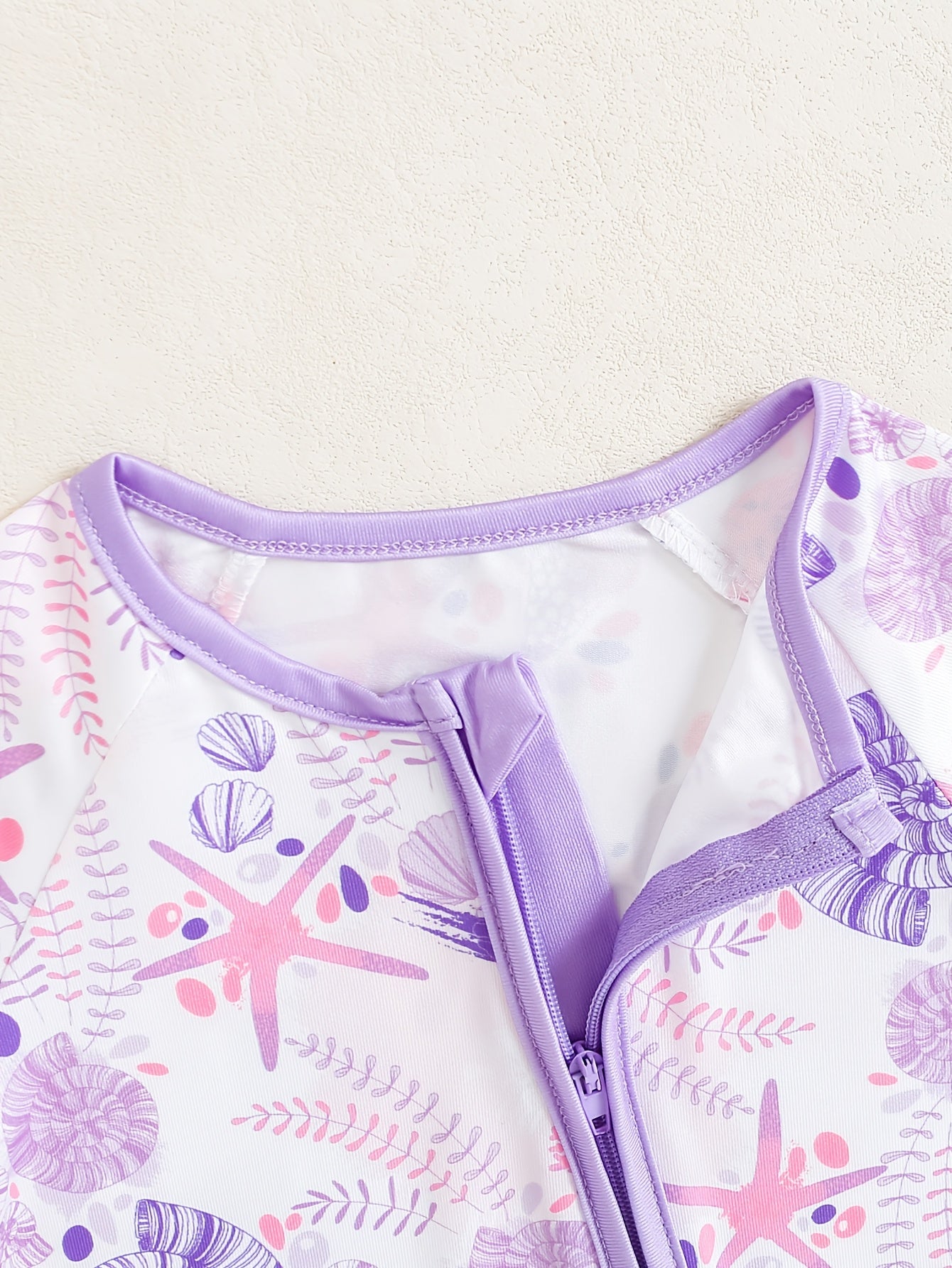 Combinaison zippée à manches courtes en forme d'étoile de mer