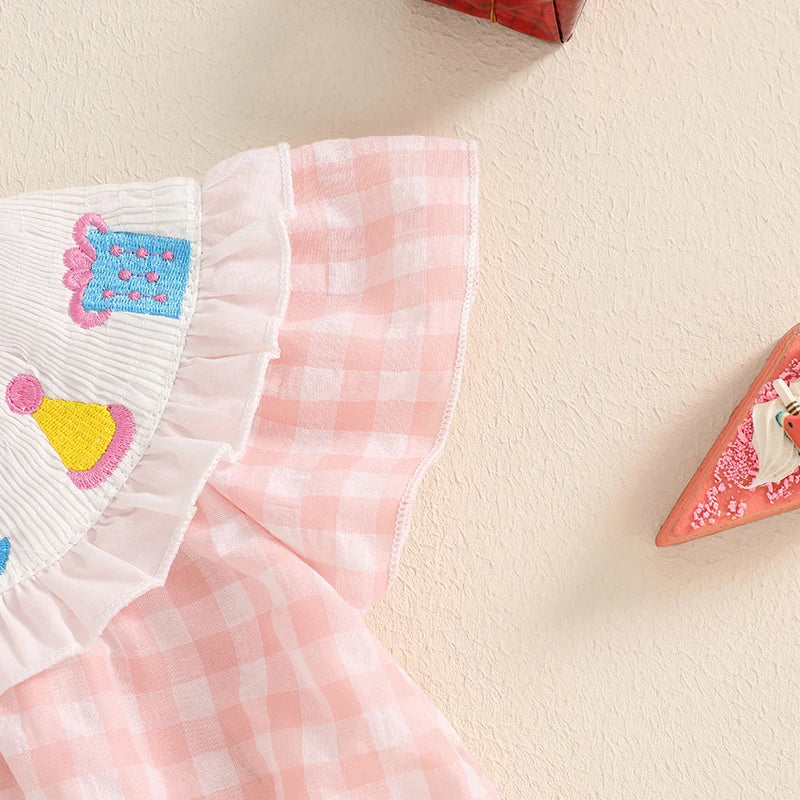 Barboteuse à manches courtes avec broderie à carreaux