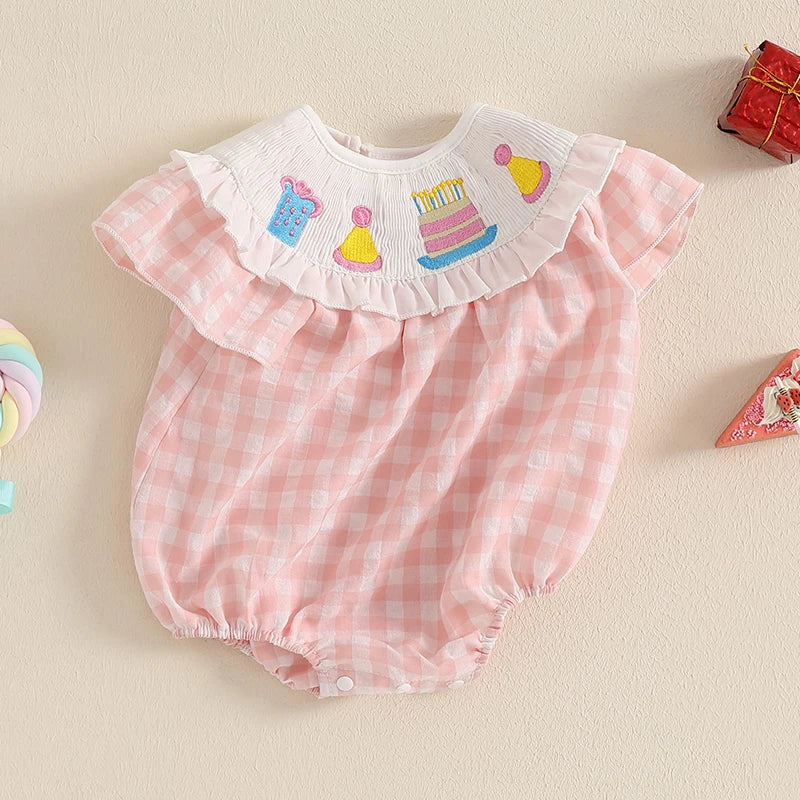 Barboteuse à manches courtes avec broderie à carreaux