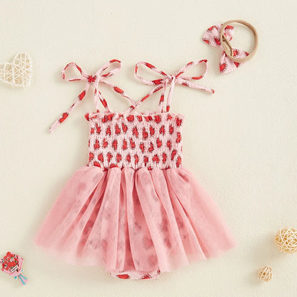 Barboteuse pour bébé avec jupe en maille sans manches et cœur de Saint-Valentin