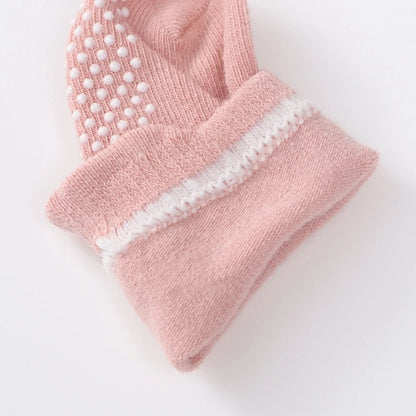 Essentials Rib Socks