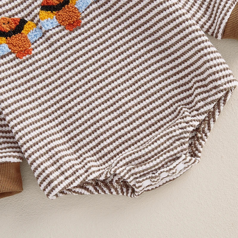 Barboteuse décontractée à manches longues avec broderie de dinde et rayures